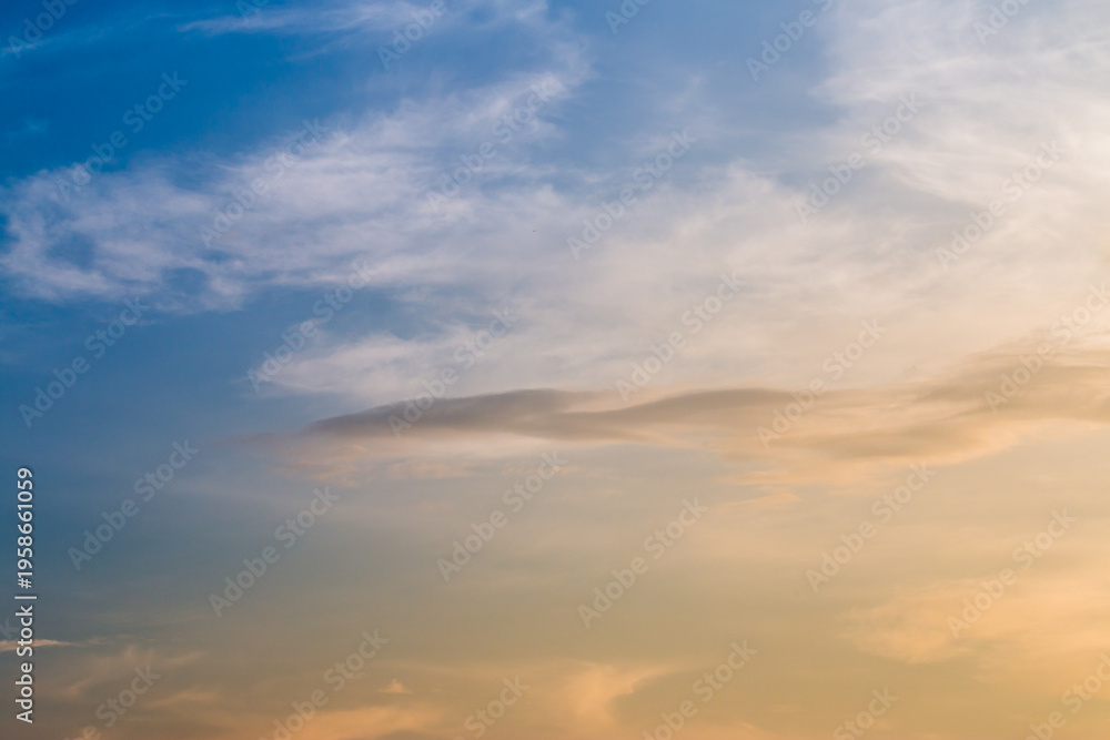 Fototapeta premium CIELO Y NUBES