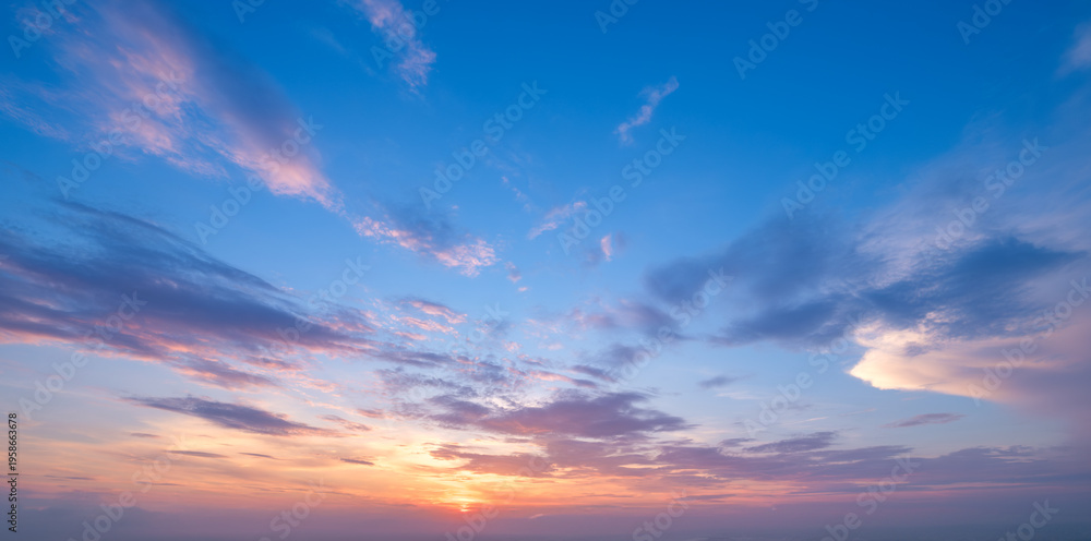 Fototapeta premium CIELO Y NUBES