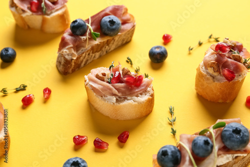 Composition with tasty cana...
