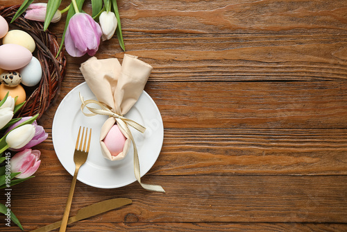 Stylish table setting for E...