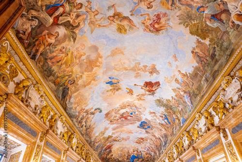Quadro su tela Close-up details of the ceiling fresco in the Gallery of Mirrors (Galleria degli Specchi) at Palazzo Medici Riccardi, Florence
