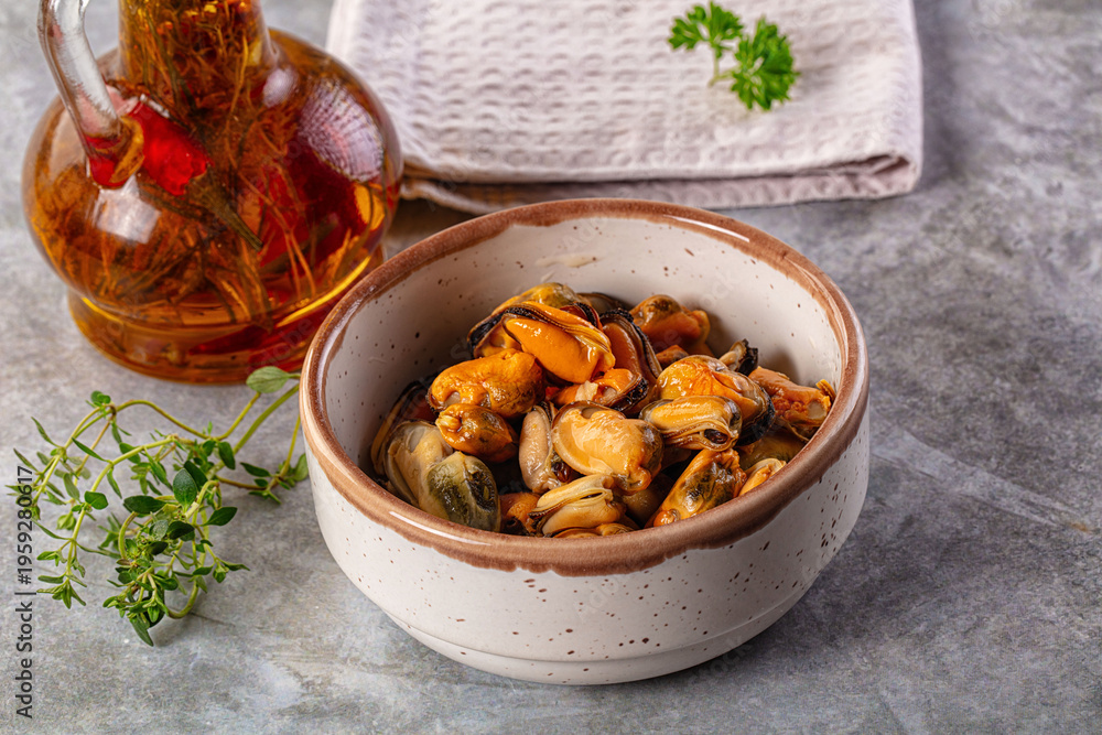 Fototapeta premium Peeled mussels heap in the bowl
