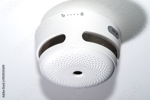 Wireless smoke detector providing home safety and fire protection