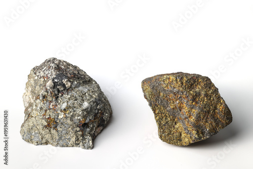 Fotografía Poly metallic sulfide mineral ores, white background