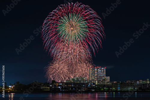 Wallpaper Mural 埠頭から望むFukuoka東区花火大会 Torontodigital.ca