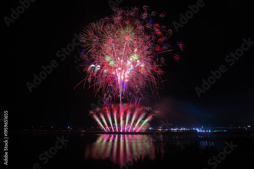 Wallpaper Mural やつしろ花火大会「競技・スターマイン」 Torontodigital.ca