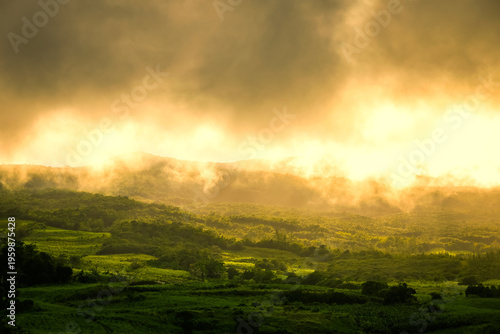 Tableau sur toile Scenic green sunset landscape of Reunion Island, France