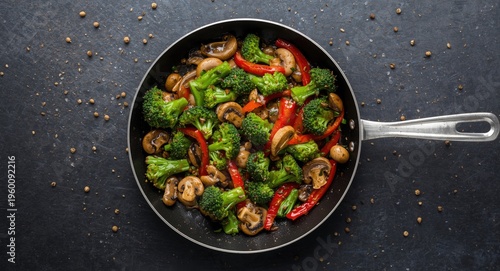 Fresh stir fried broccoli b...