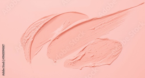Cosmetic smears with creamy...