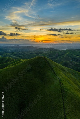 Obraz na plátně Aerial sunrise over Alicia Panoramic Park, Bohol