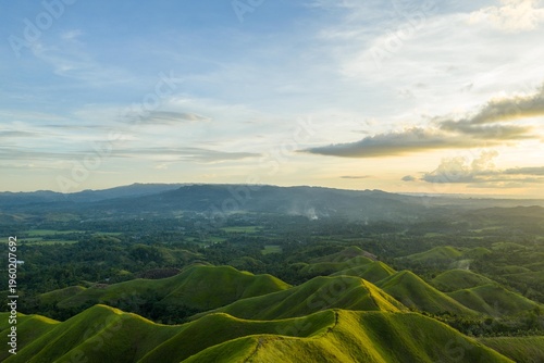 Fotografie Aerial sunrise over Alicia Panoramic Park, Bohol