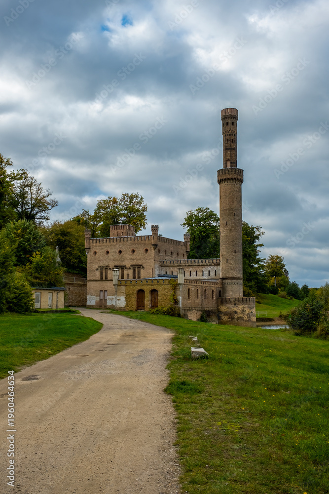 Fototapeta premium Schloss im Babelsberger Park