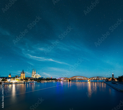 Photos Night View Of Cologne Cathedral And Hohenzollern Bridge, Germany