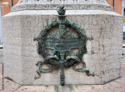 BOLOGNA,ITALIA: Statua di Luigi Galvani in Piazza Galvani, a Bologna, Emilia-Romagna,Italia, 14 Marzo 2026.