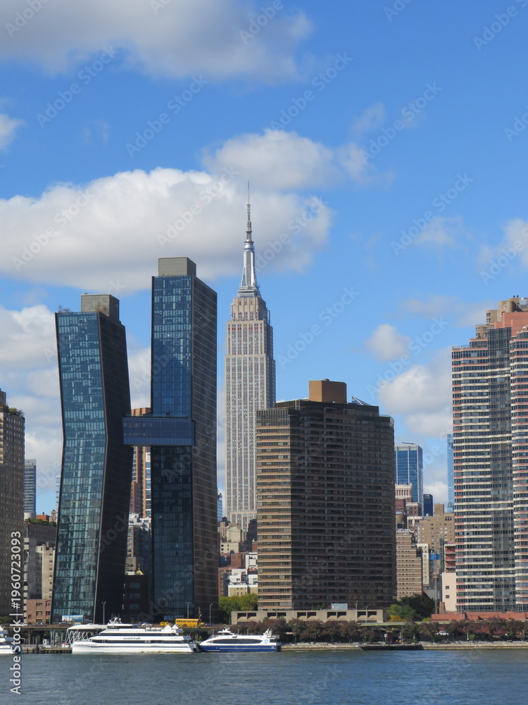 Obraz premium American Copper Buildings and Empire State Building