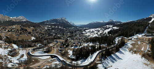 Blick auf Cortina d’Ampezzo - Sorapis, Antelao, Pelmo