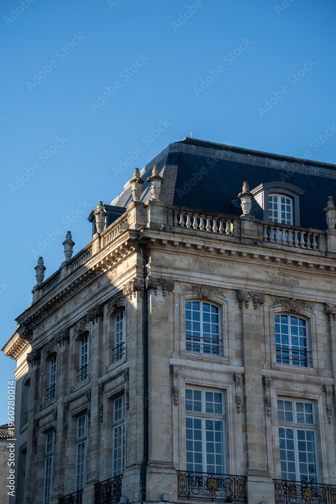 Obraz premium Old Building With Ornate Decorations. Impressive Display Scene