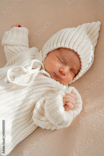 Obraz na plátne Newborn baby lying on soft blanket