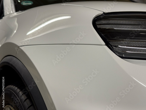 Detailed image of a white c...