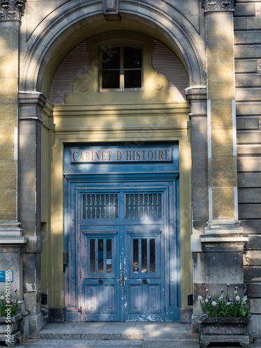 bâtiment historique du jardin des plantes dans le centre de Paris en France