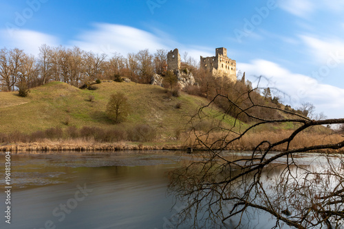 Burgruine Niederhaus bei Ederheim im Ries, Bayern