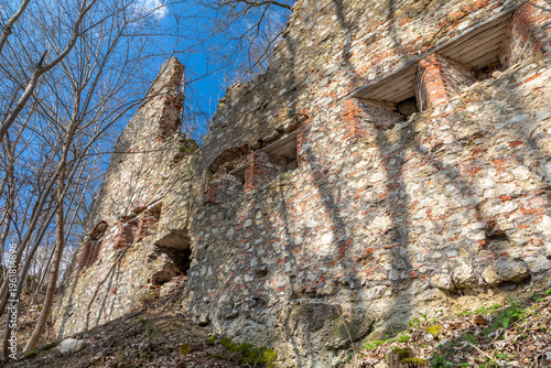 Burgruine Hochhaus bei Ederheim im Ries, Bayern