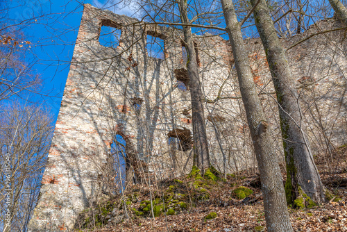 Burgruine Hochhaus bei Ederheim im Ries, Bayern