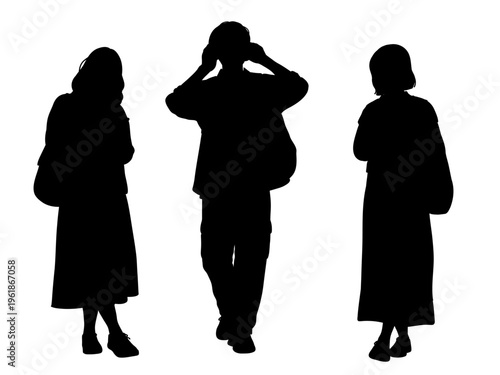 シルエット　大人　全身　ポーズ　SNS・スマホ・ヘッドホン