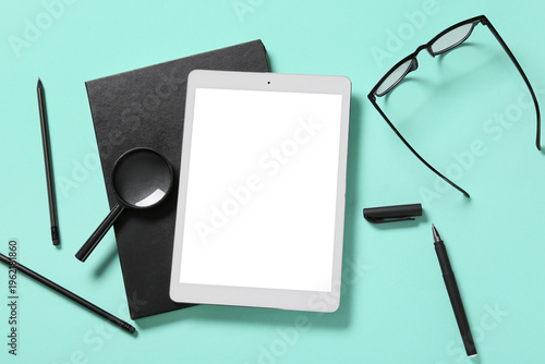 Tablet computer with notebo...