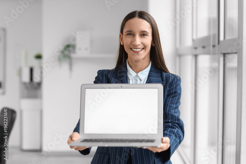 Female business consultant ...