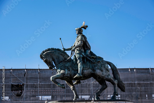 Vászonkép Equestrian Statue in Praça do Comércio, in the city of Lisbon, Portugal