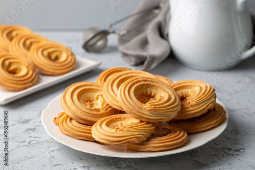 Delicious Golden Butter Swi...