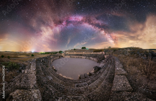 Fotografie Milky Way Arc Over Historic Segobriga Ruins – Stunning Night Panorama