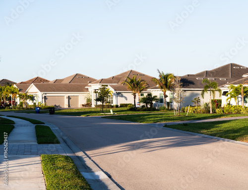 Bild auf Leinwand South Florida luxury homes in private golf community