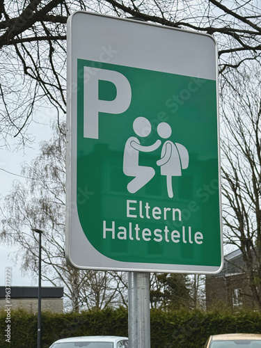 Verkehrsschild Elternhaltestelle 