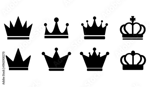 シンプルな王冠のイラスト　