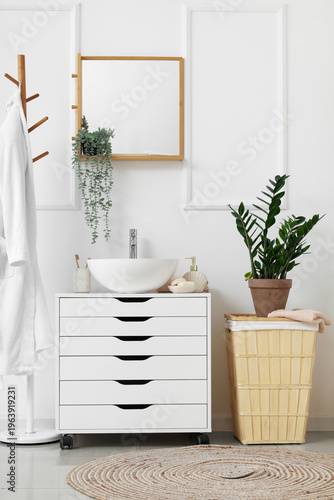 Sink bowl with bath accesso...