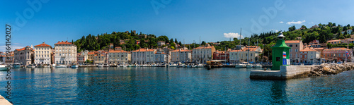 Quadro su tela Scenic sight in Piran, beautiful coastal town on the Adriatic sea, Slovenia
