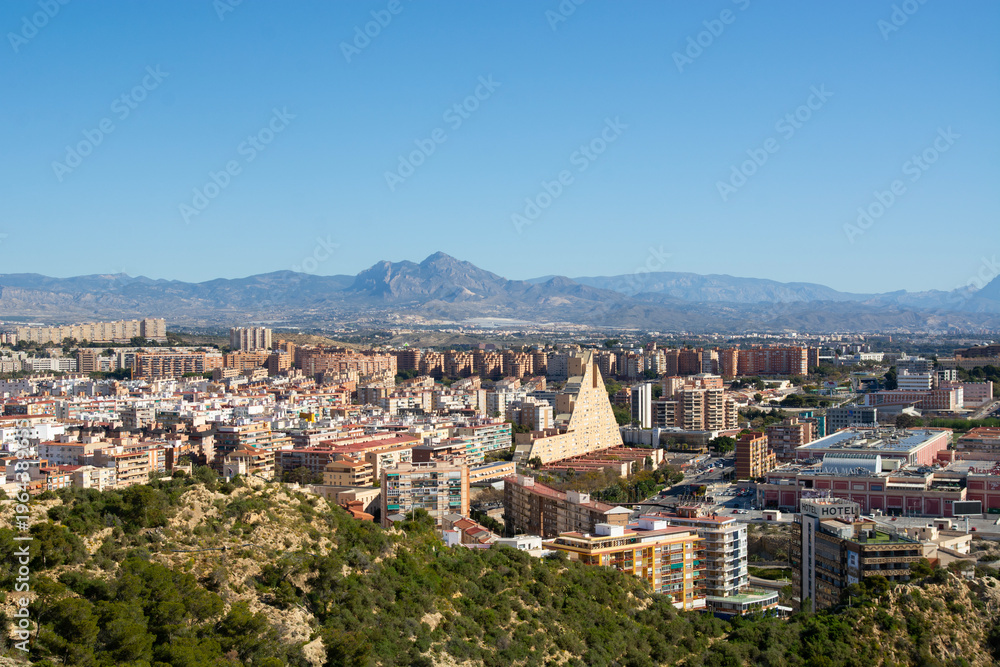 Fototapeta premium Alicante, Spain - March 30, 2026: View of Alicante from Santa Barbara.