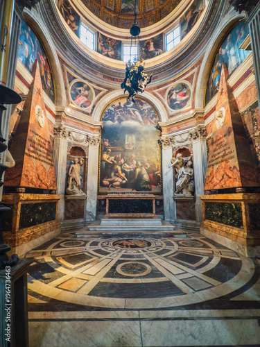 Fényképezés Ornate Renaissance chapel interior with dome frescoes altarpiece painting and ma
