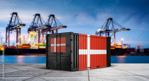 Foto Danish Shipping Container: Two shipping containers, adorned with the national flag of Denmark, stand prominently against the backdrop of a bustling harbor