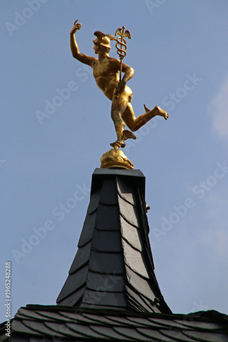 Foto Merkur auf dem Dach des Palais Felbinger in Hameln
