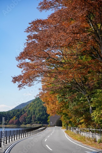 Lakeside Road, Autumn Drive