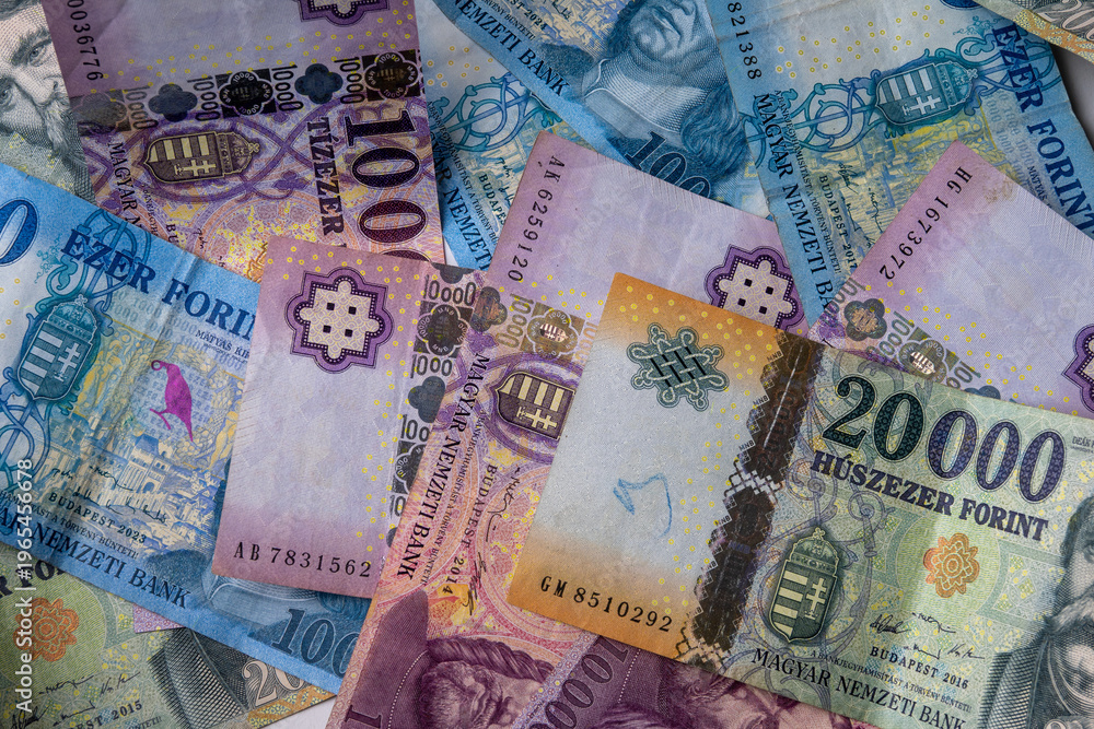 Obraz premium Hungarian forint banknotes background close up