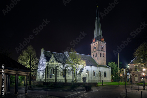 Fotografía Paulus church Baarn in the evening (the Netherlands)