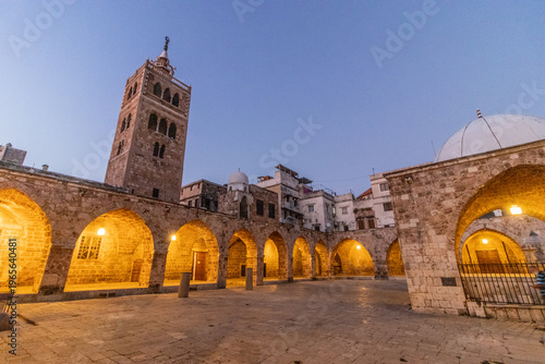 Фотография Courtyard of Mansouri Great Mosque in Tripoli, Lebanon