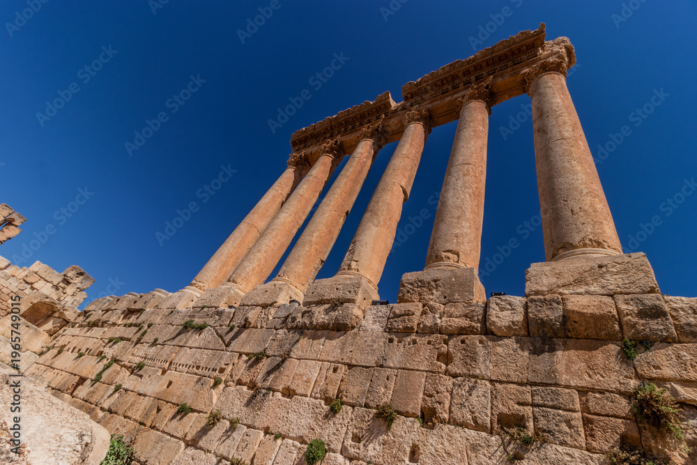Fototapeta premium Temple of Jupiter in Baalbek, Lebanon