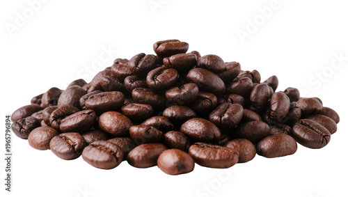 Foto Rich dark roasted coffee beans piled high in a natural mound, perfectly isolated