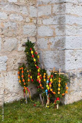 Palmstöcke am Palmsonntag bei St. Mauritiuskirche in Neufra Hohenzollern