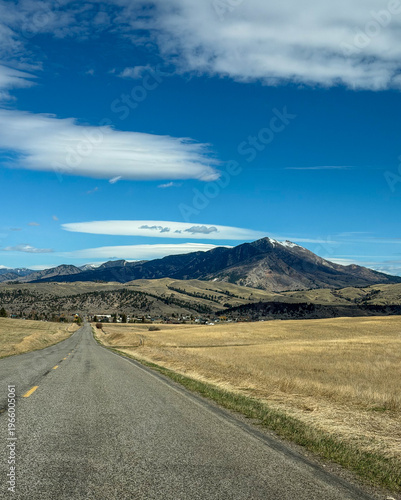 Cuadro en lienzo View of the Bridger Mountains driving around Bozeman, Montana
